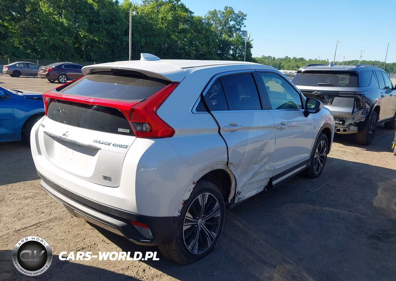 2018 Mitsubishi Eclipse Cross Se VIN:JA4AT5AA8JZ064598 - 4