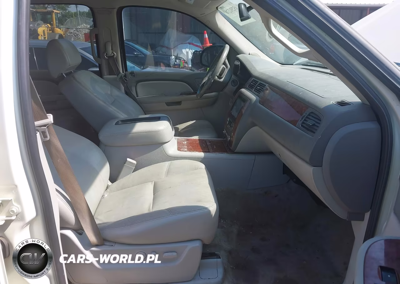 2008 Chevrolet Tahoe Ltz VIN:1GNFK130X8R198252 - 5