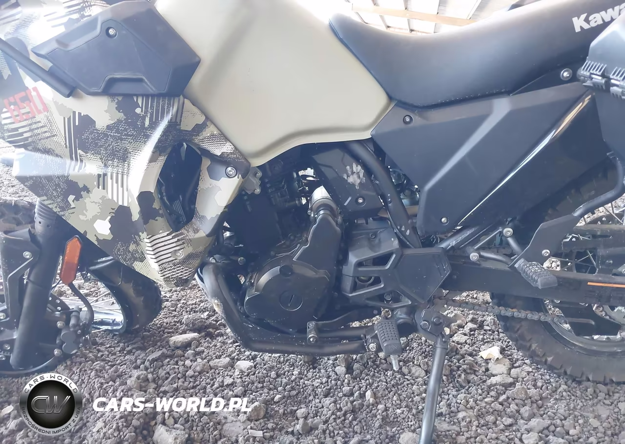 2026 Kawasaki Kl650 H VIN:ML5KLEH15TDA41034 - 9