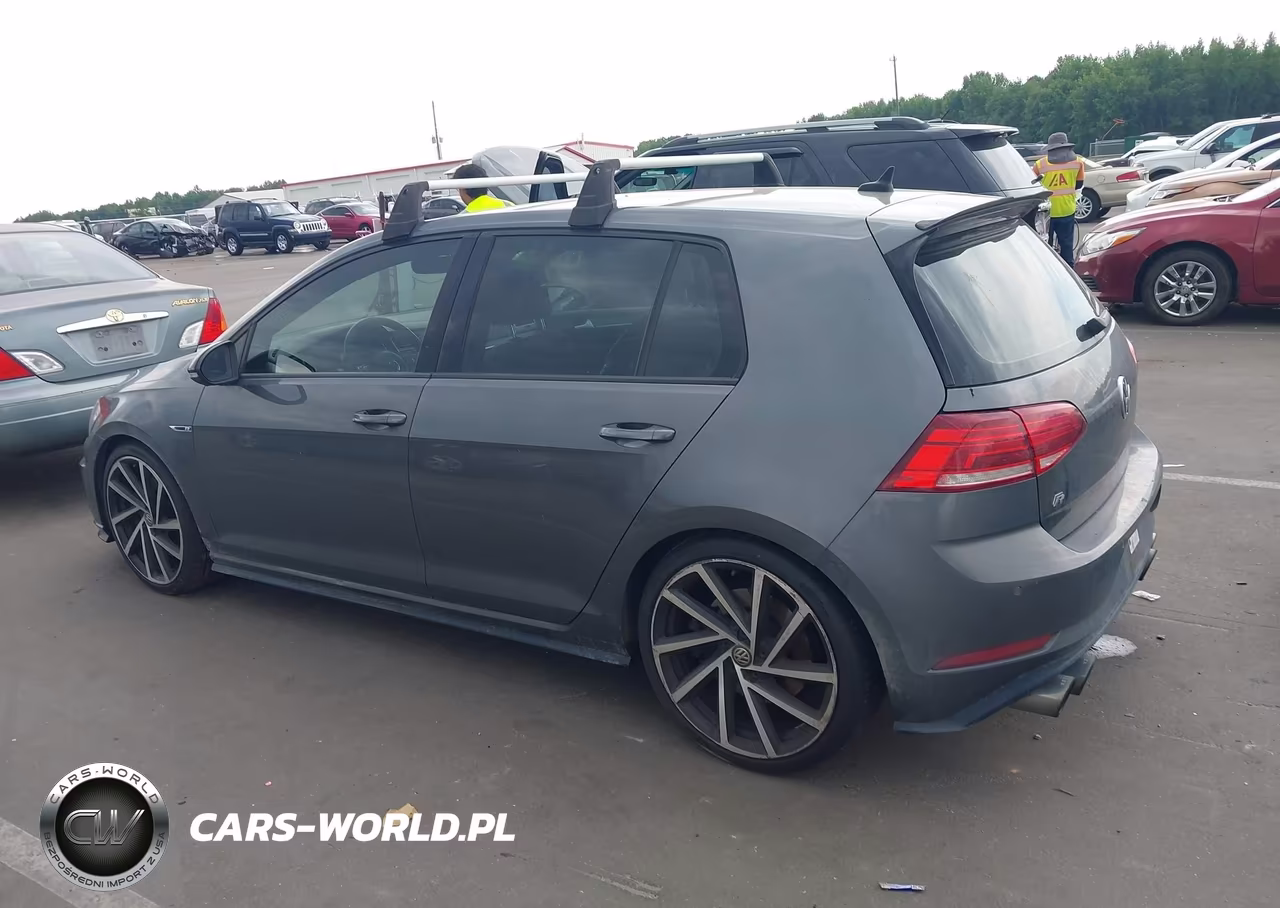2018 Volkswagen Golf R 2.0T W-Dcc Navigation VIN:WVWUF7AU5JW055827 - 14
