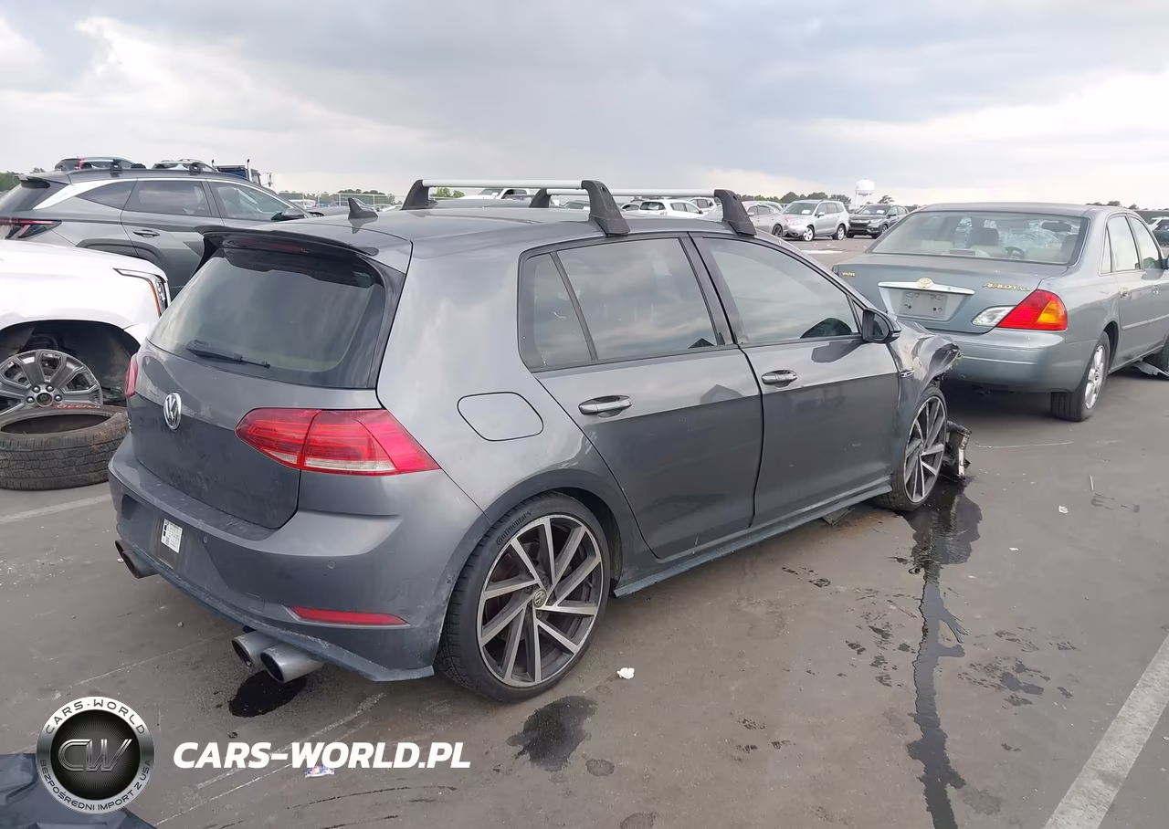 2018 Volkswagen Golf R 2.0T W-Dcc Navigation VIN:WVWUF7AU5JW055827 - 4