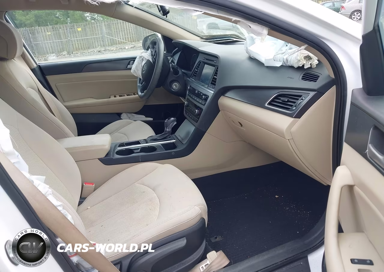 2016 Hyundai Sonata Sport VIN:5NPE34AF4GH299559 - 5