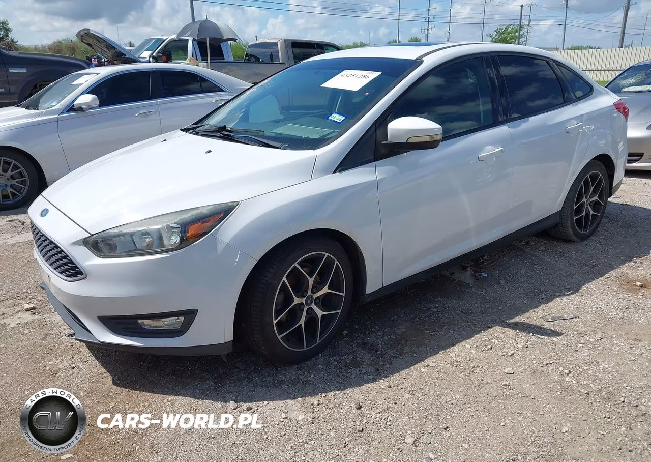 2017 Ford Focus Sel VIN:1FADP3H21HL237097 - 2