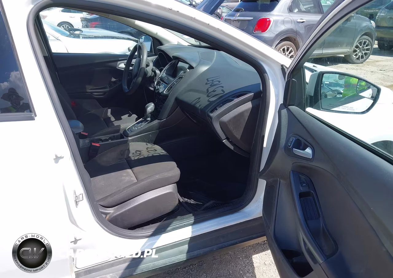 2017 Ford Focus Sel VIN:1FADP3H21HL237097 - 5