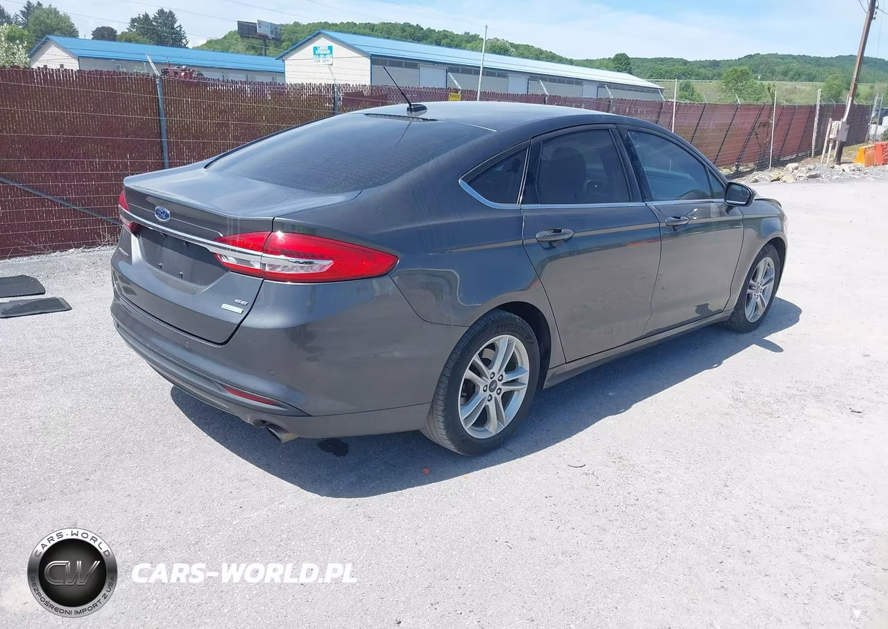 2018 Ford Fusion Se VIN:3FA6P0HD7JR187323 - 4