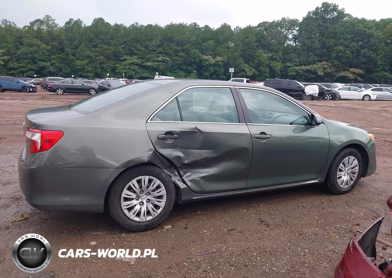 2012 Toyota Camry Le VIN:4T1BF1FK3CU620985 - 14
