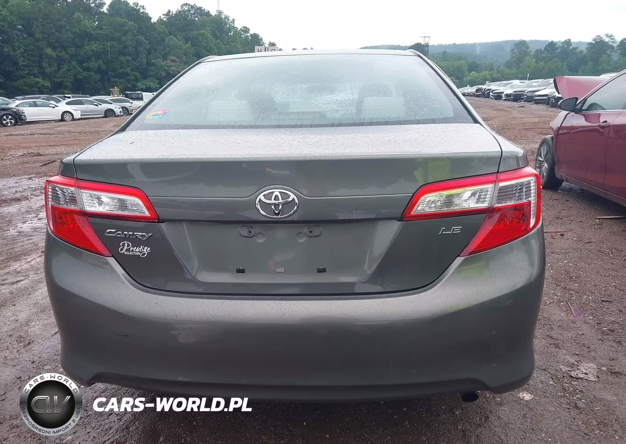 2012 Toyota Camry Le VIN:4T1BF1FK3CU620985 - 17