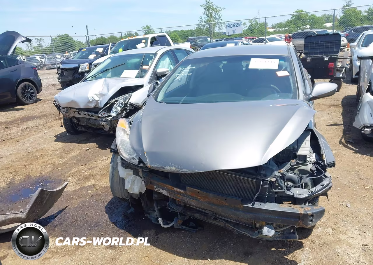 2012 Hyundai Elantra Gls VIN:5NPDH4AEXCH135926 - 13