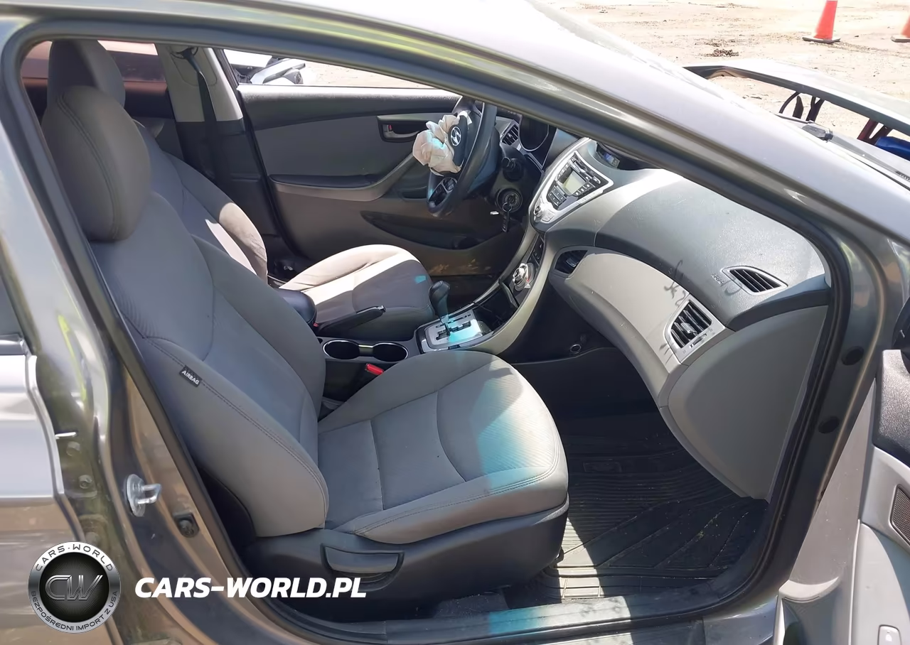 2012 Hyundai Elantra Gls VIN:5NPDH4AEXCH135926 - 5