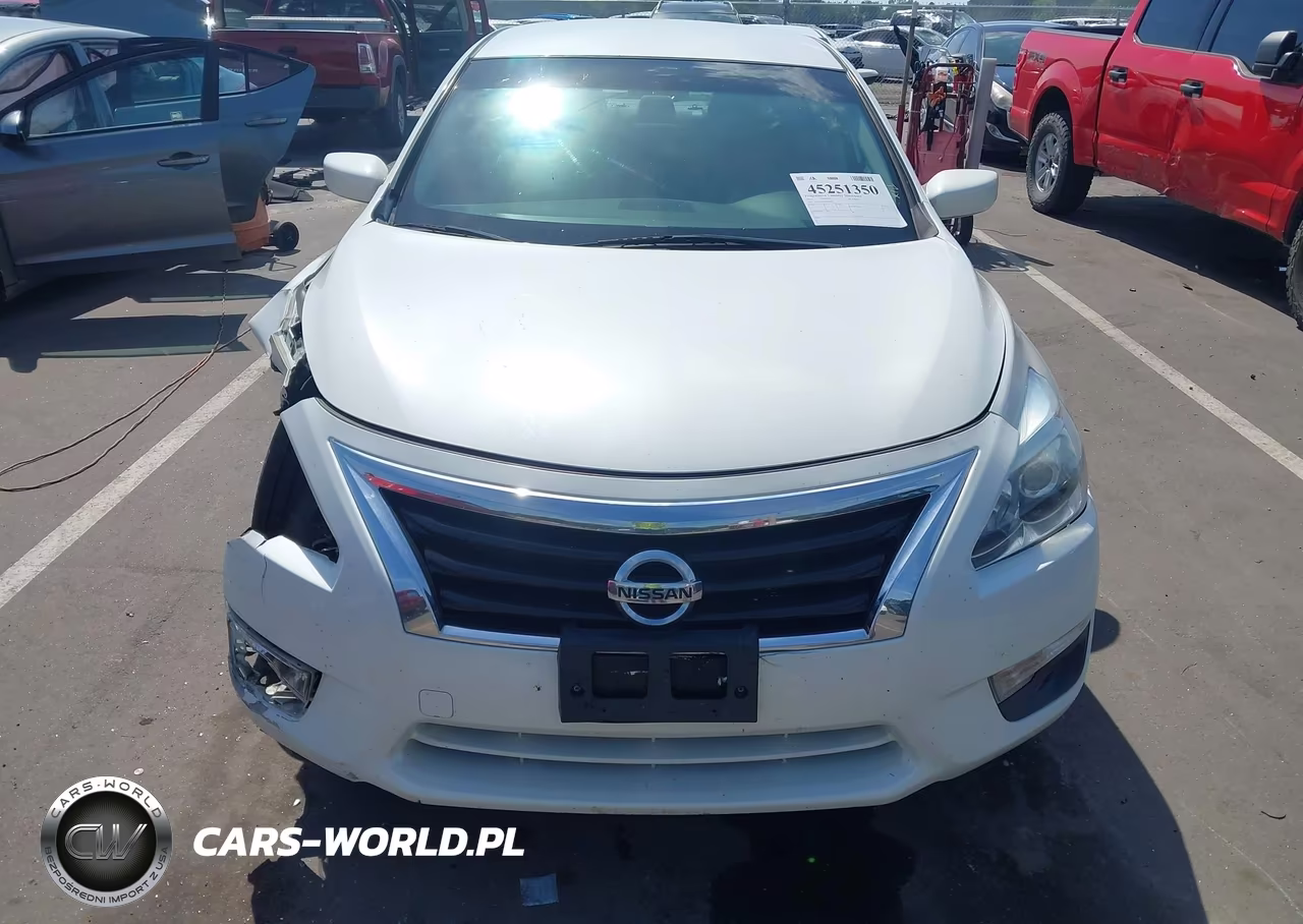 2014 Nissan Altima 2.5 S VIN:1N4AL3AP6EN350077 - 12