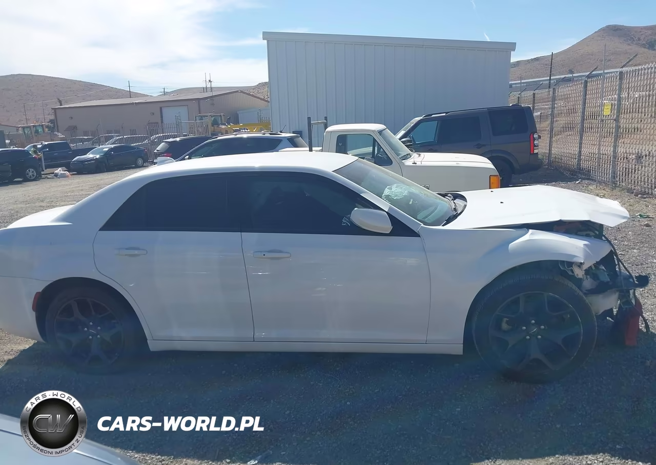 2021 Chrysler 300 300S VIN:2C3CCABG9MH626317 - 18