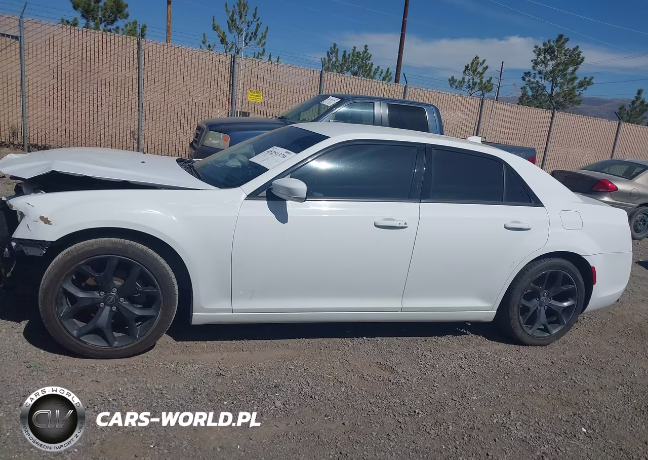 2021 Chrysler 300 300S VIN:2C3CCABG9MH626317 - 19