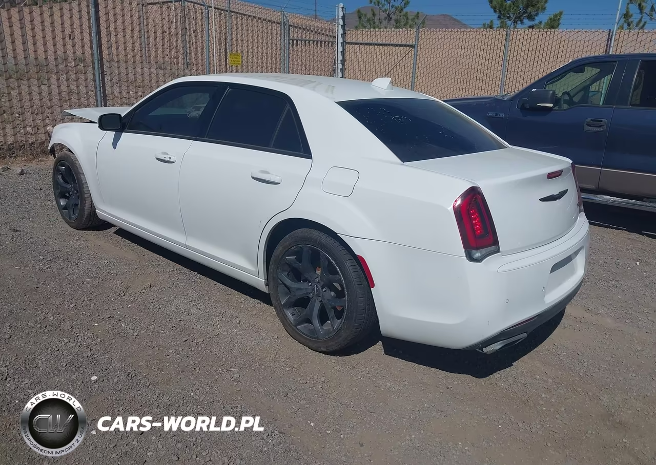 2021 Chrysler 300 300S VIN:2C3CCABG9MH626317 - 3