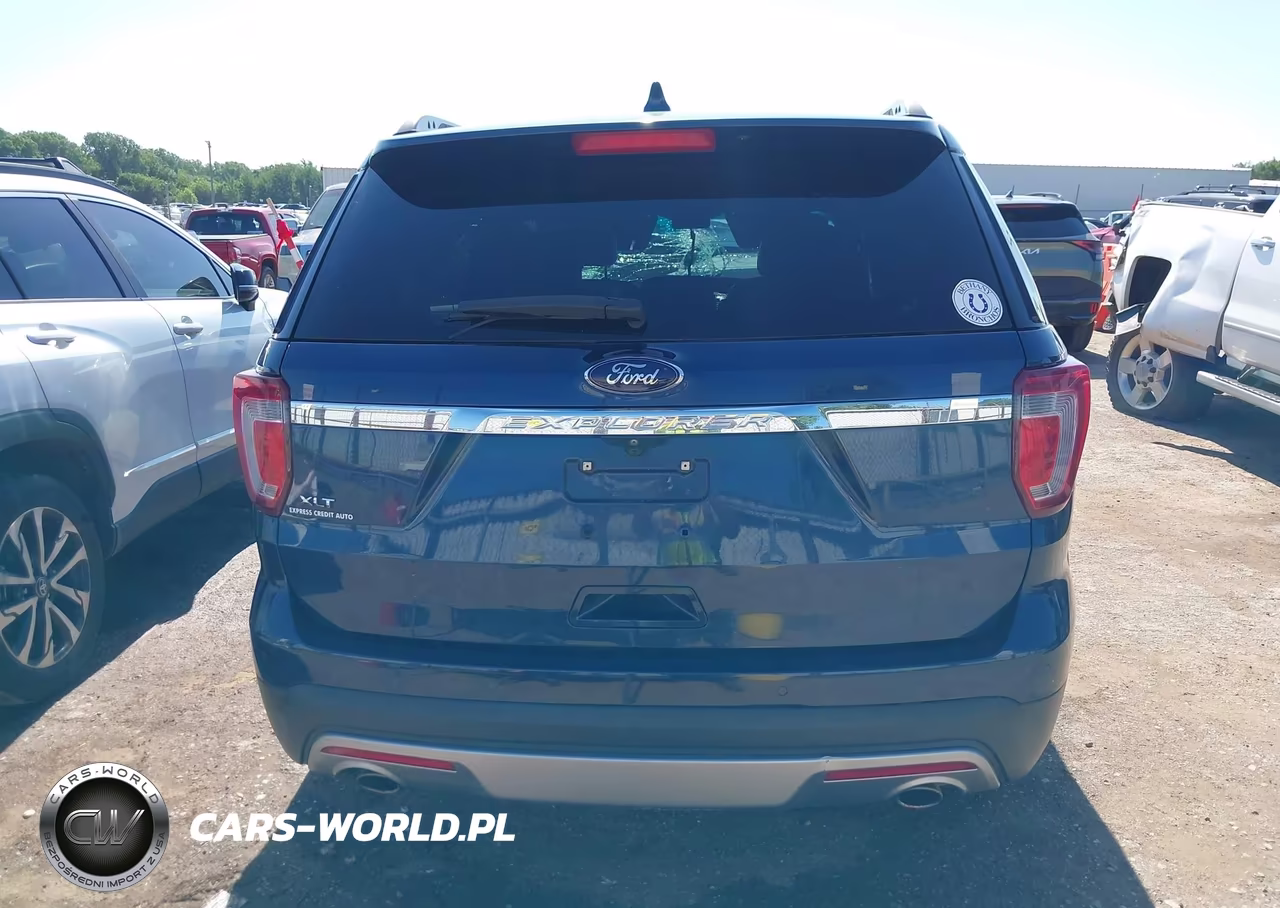 2017 Ford Explorer Xlt VIN:1FM5K7D84HGB39183 - 16