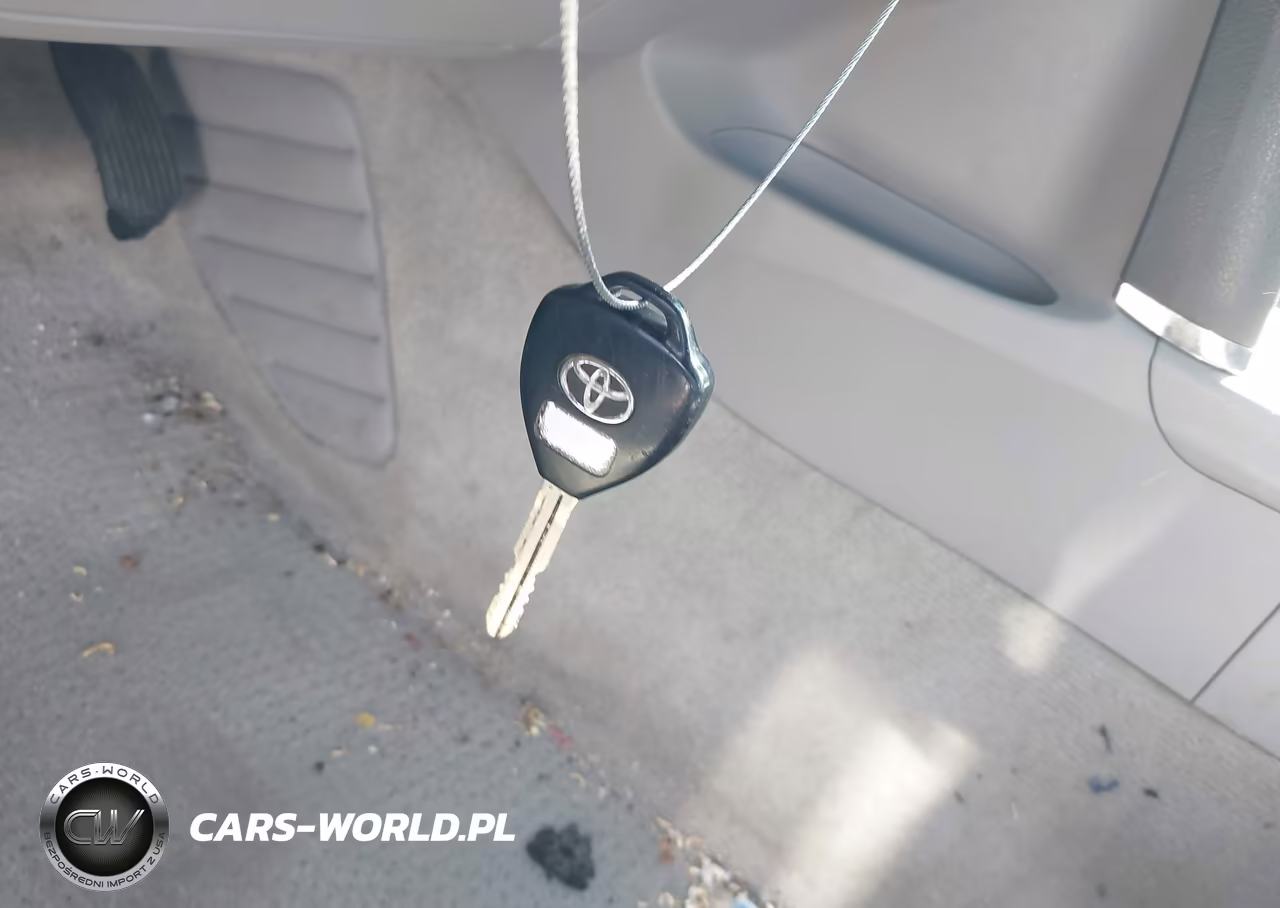2010 Toyota Camry Le VIN:4T1BF3EK0AU115576 - 11