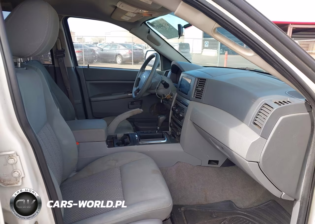 2005 Jeep Grand Cherokee Laredo VIN:1J4GR48KX5C722352 - 5