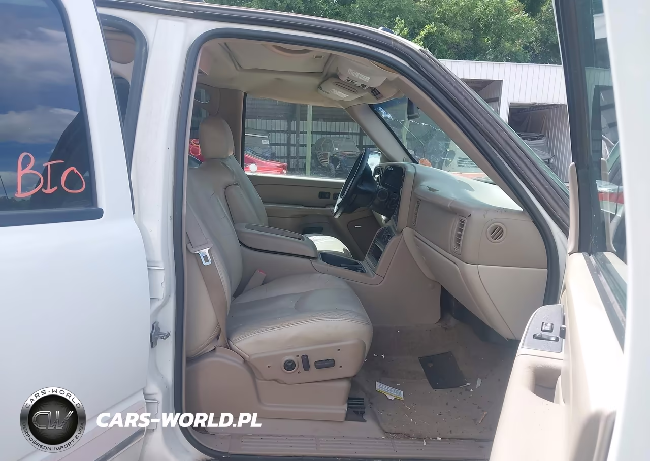 2004 Chevrolet Tahoe Lt VIN:1GNEK13ZX4J306775 - 5