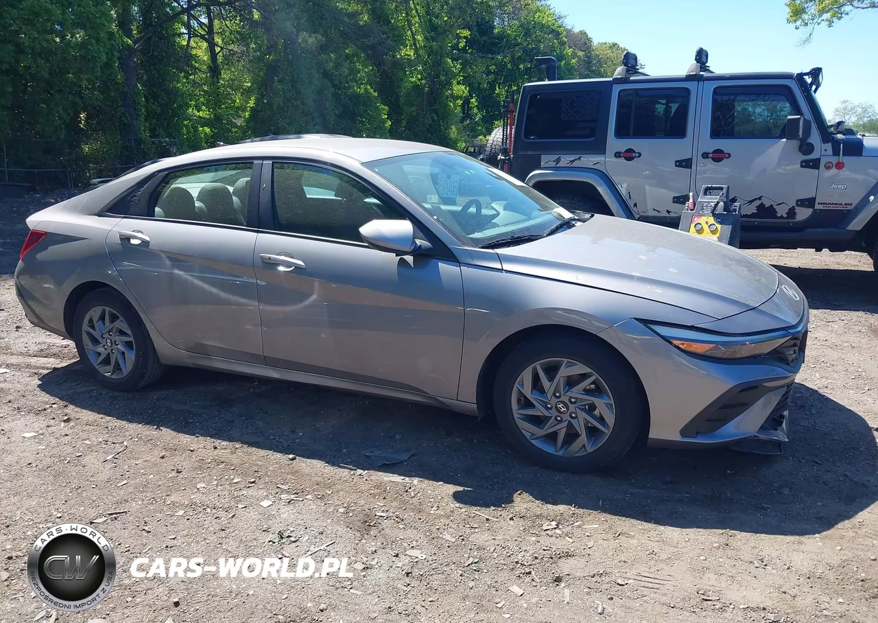 2024 Hyundai Elantra Sel VIN:KMHLM4DG4RU812824 - 13
