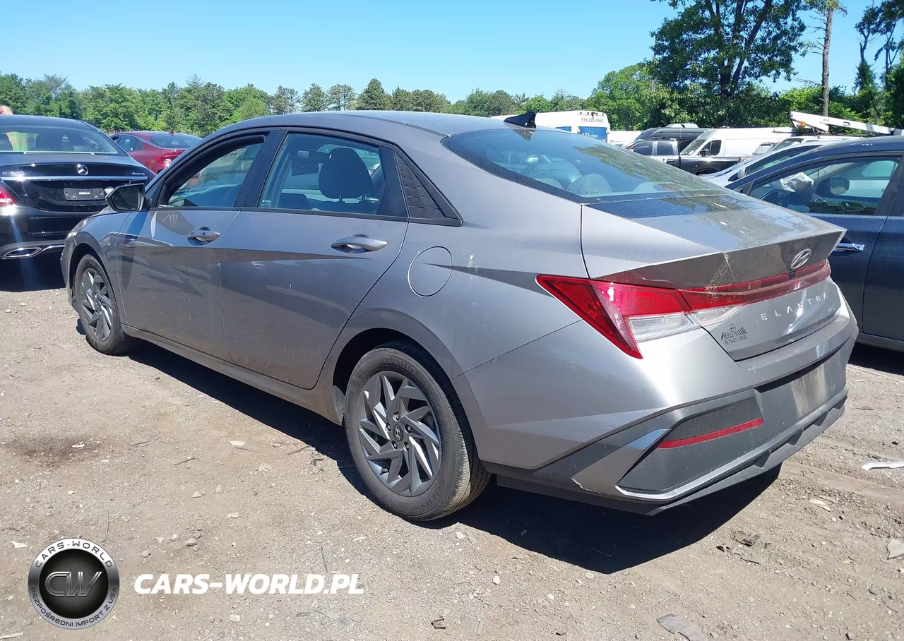 2024 Hyundai Elantra Sel VIN:KMHLM4DG4RU812824 - 3