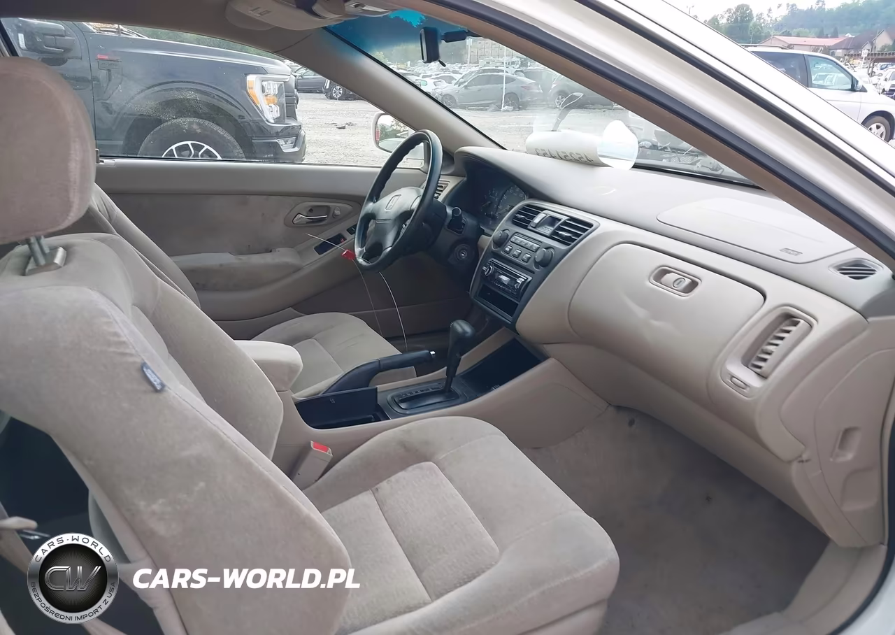 2000 Honda Accord 3.0 Lx VIN:1HGCG2249YA026009 - 5