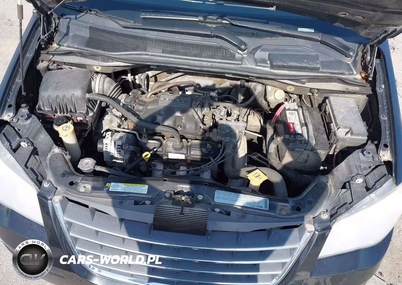 2010 Chrysler Town & Country Touring VIN:2A4RR5D19AR141602 - 10