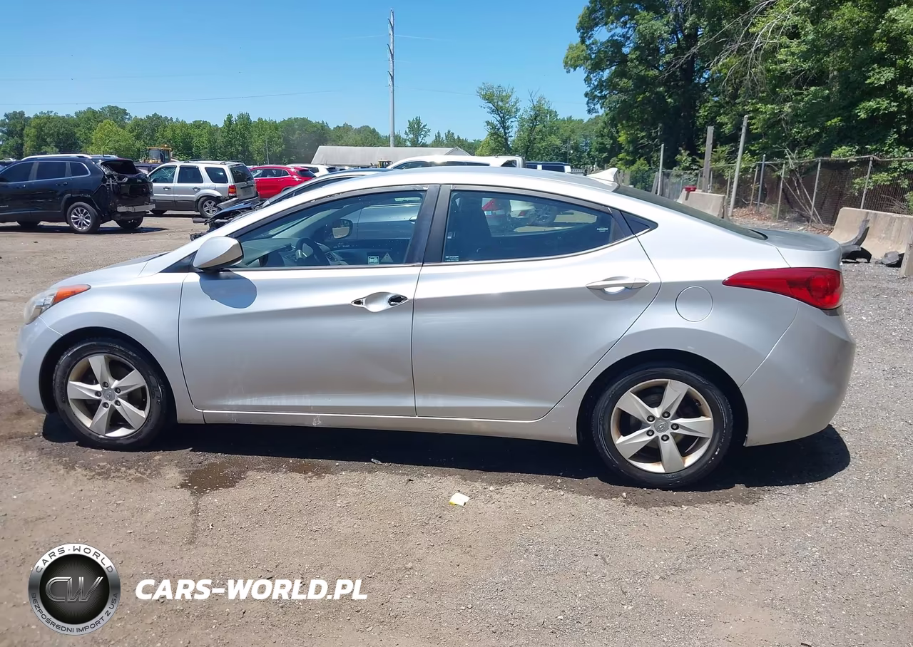 2013 Hyundai Elantra Gls VIN:KMHDH4AE4DU795852 - 14
