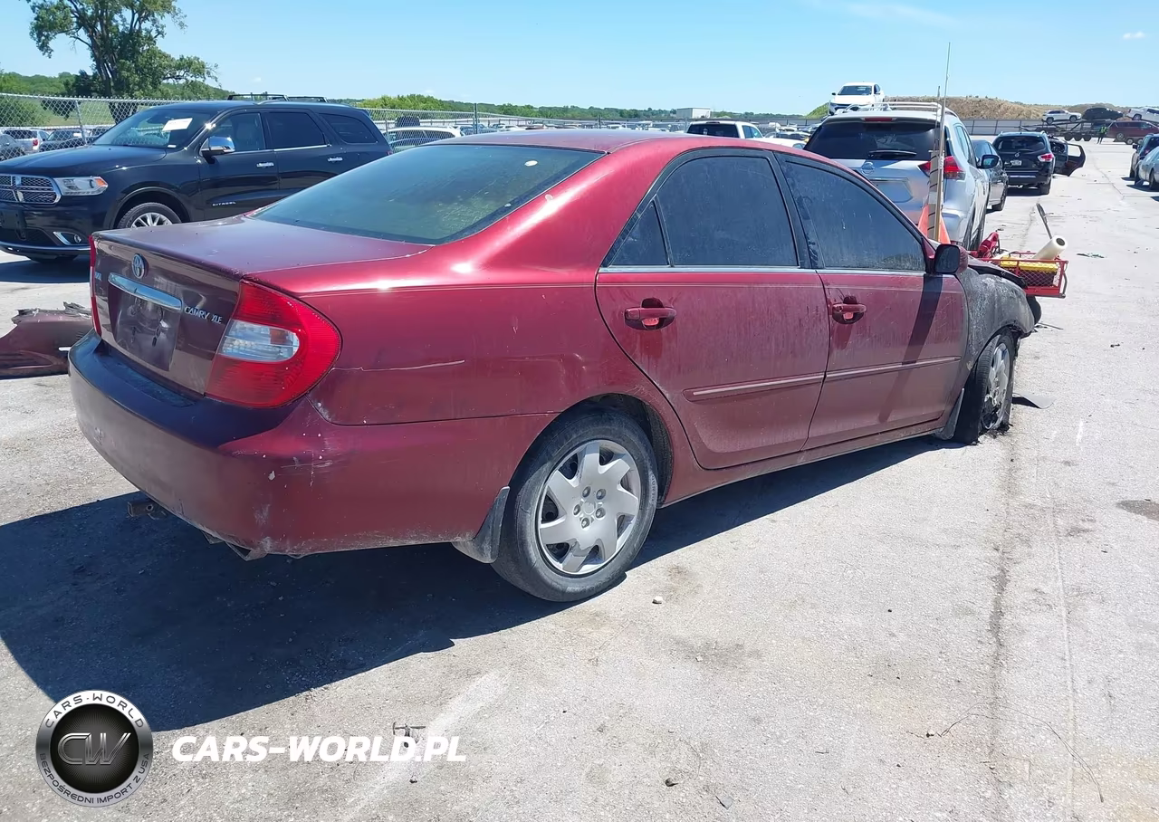 2002 Toyota Camry Xle VIN:4T1BE32K72U068586 - 4