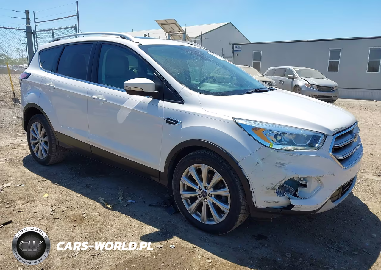 2017 Ford Escape Titanium – zdjęcie 1 z 16