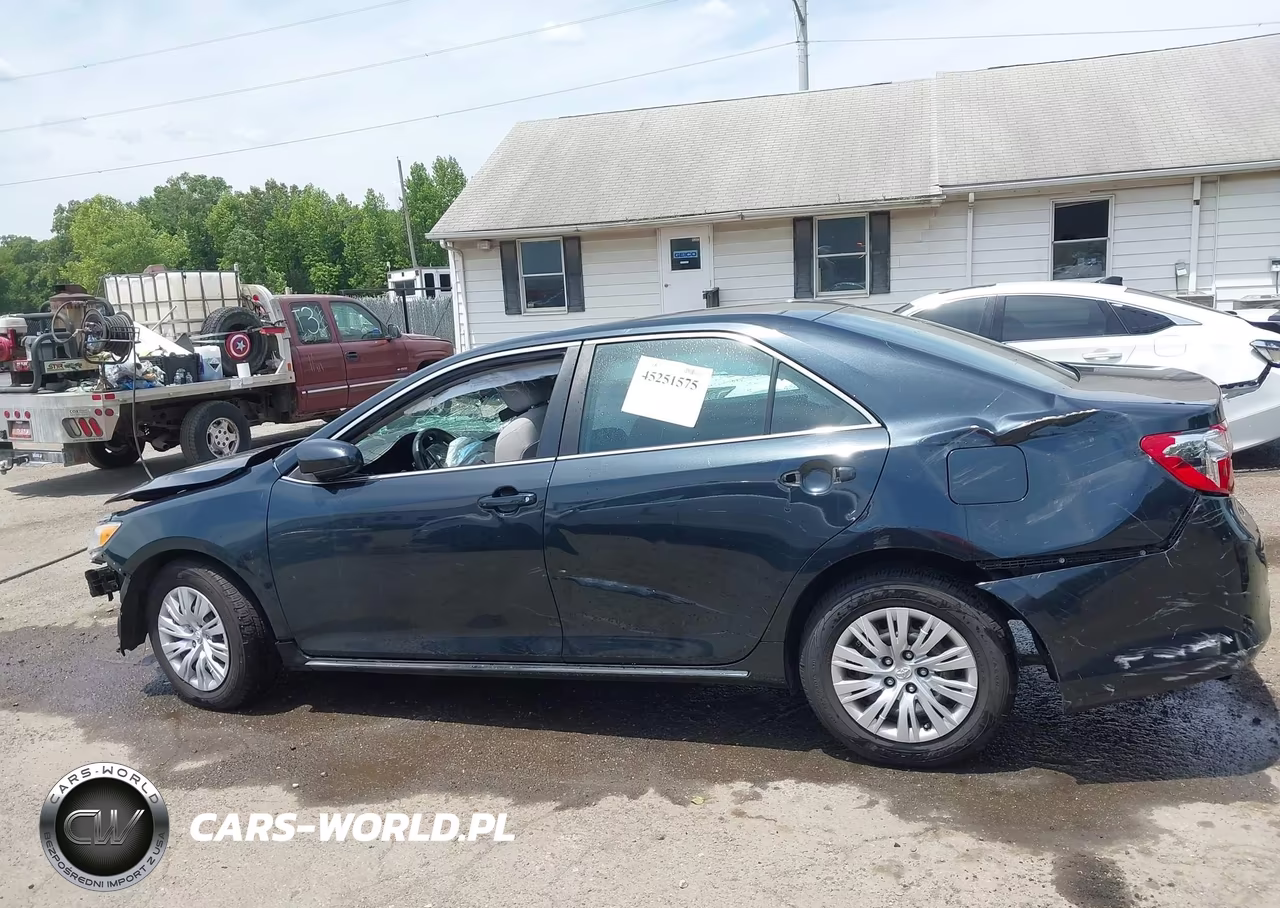 2013 Toyota Camry Le VIN:4T4BF1FK1DR330414 - 15