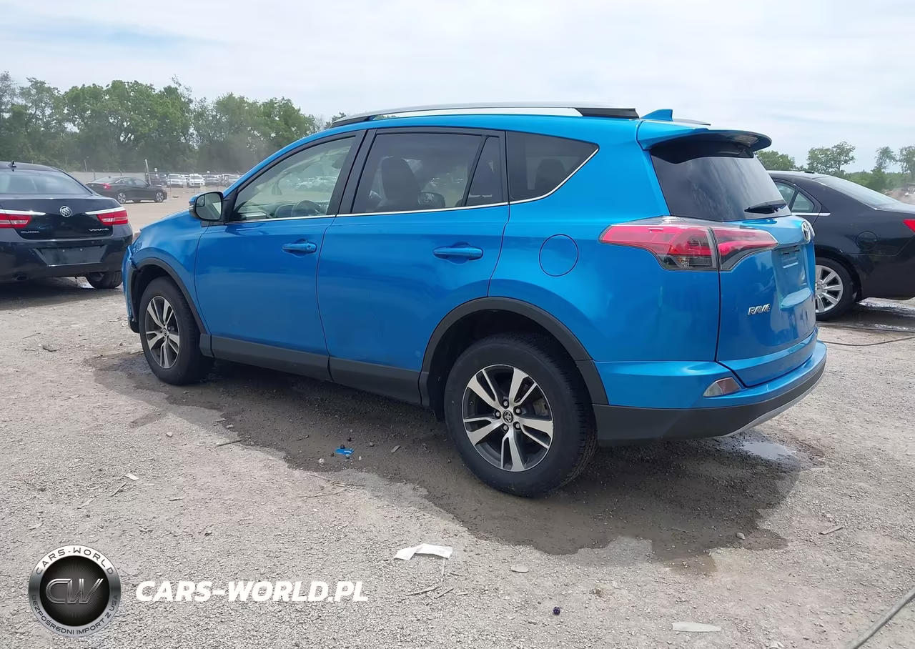 2017 Toyota Rav4 Xle VIN:JTMRFREV5HD199646 - 3