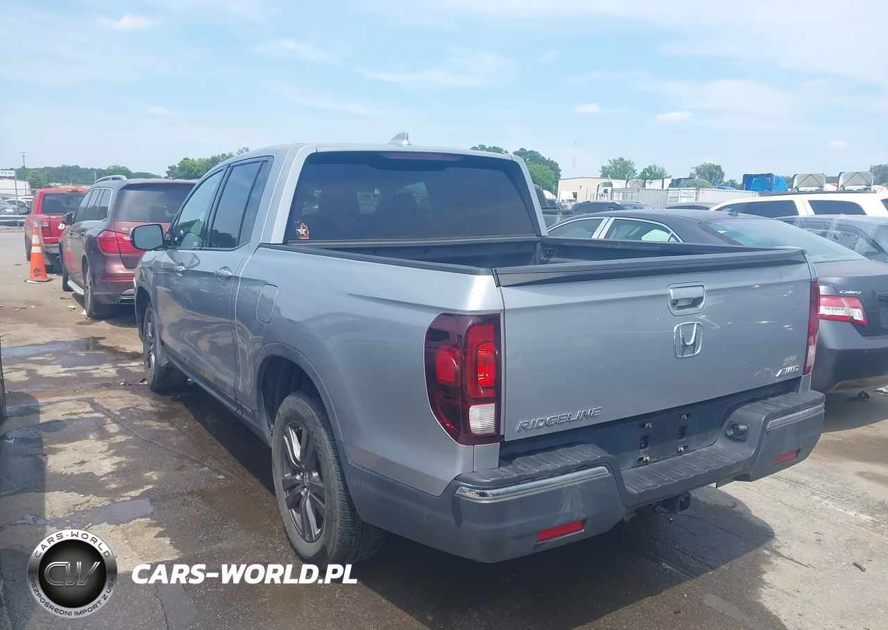 2019 Honda Ridgeline Sport VIN:5FPYK3F1XKB047966 - 3