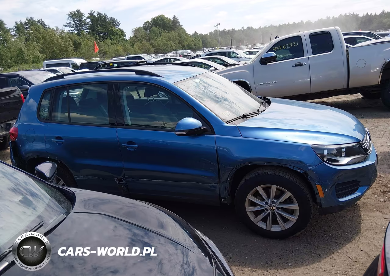 2017 Volkswagen Tiguan 2.0T-2.0T S VIN:WVGBV7AX4HK053679 - 14