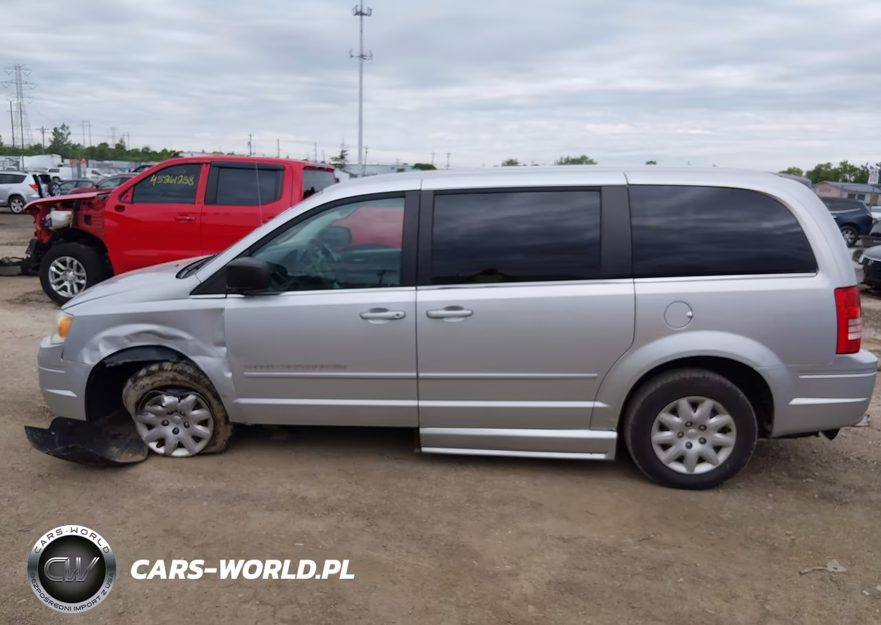 2010 Chrysler Town & Country Lx VIN:2A4RR4DE9AR103056 - 15