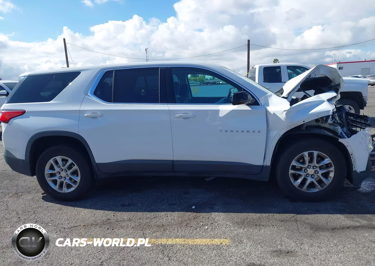 2018 Chevrolet Traverse Ls VIN:1GNERFKW5JJ185200 - 13