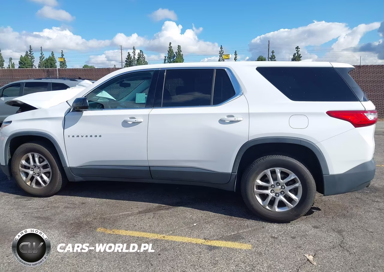 2018 Chevrolet Traverse Ls VIN:1GNERFKW5JJ185200 - 14