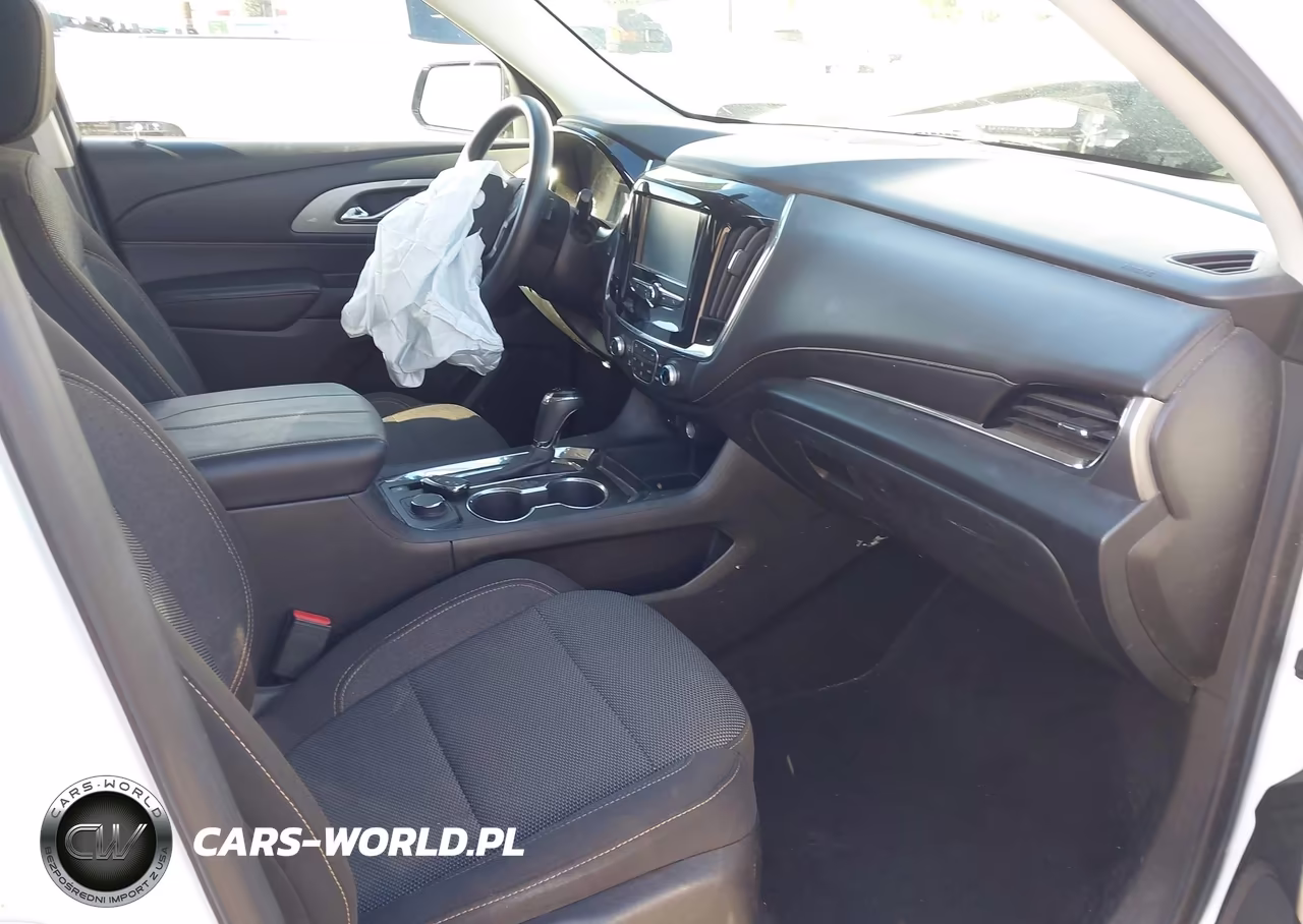 2018 Chevrolet Traverse Ls VIN:1GNERFKW5JJ185200 - 5