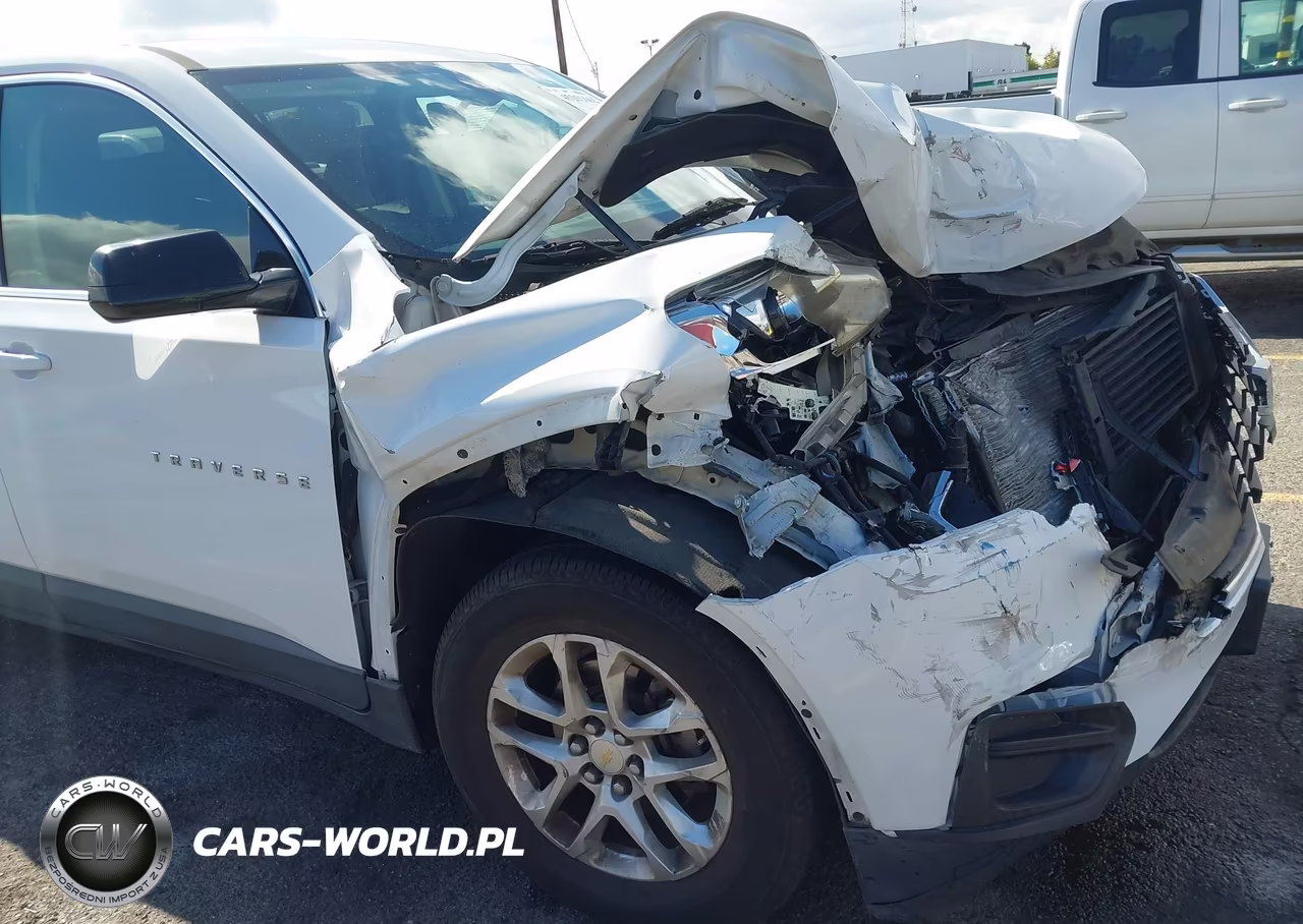 2018 Chevrolet Traverse Ls VIN:1GNERFKW5JJ185200 - 6