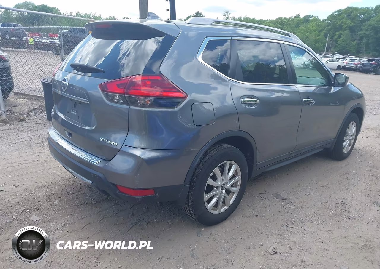 2017 Nissan Rogue Sv VIN:5N1AT2MV4HC773539 - 4