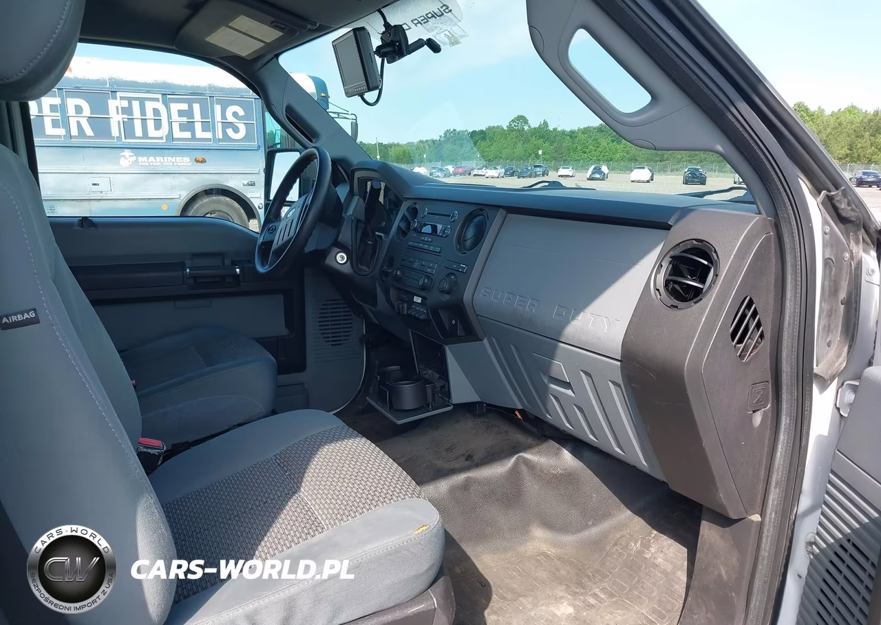 2013 Ford F-550 Chassis Xl VIN:1FDUF5GT3DEB00143 - 5