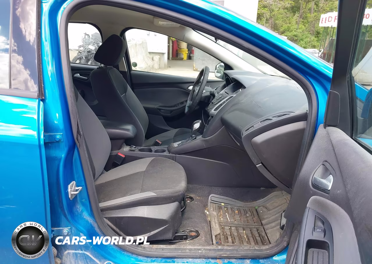 2014 Ford Focus Se VIN:1FADP3F24EL125375 - 5