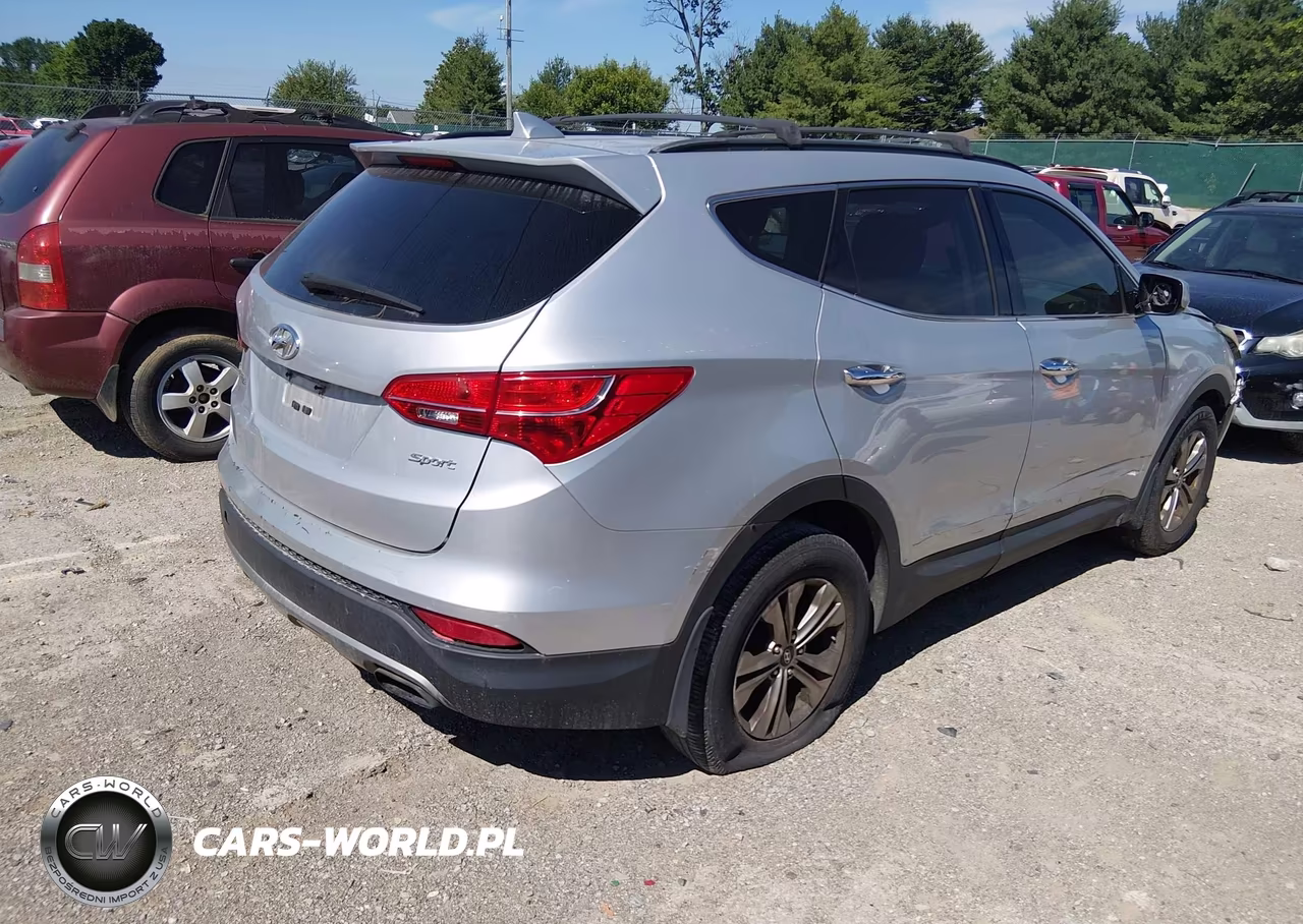 2015 Hyundai Santa Fe Sport 2.4L VIN:5XYZU3LBXFG297050 - 4
