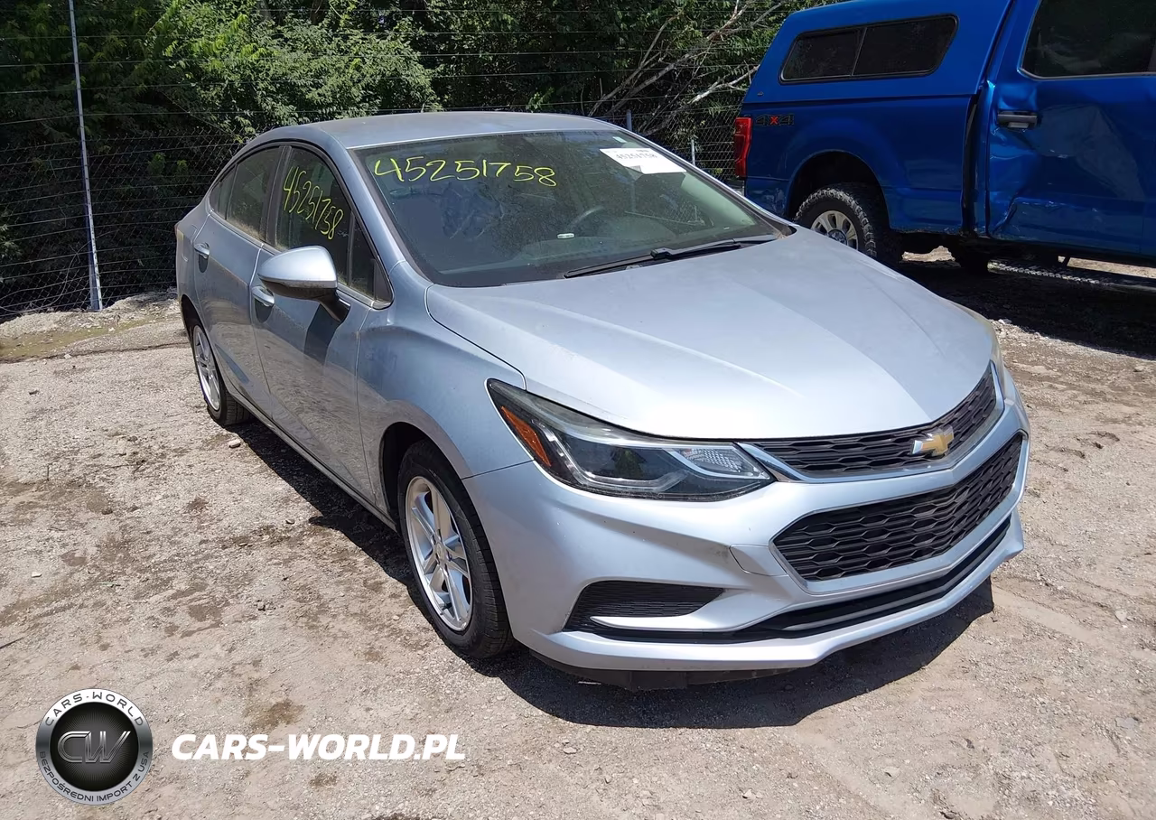 2017 Chevrolet Cruze Lt Auto – zdjęcie 1 z 16