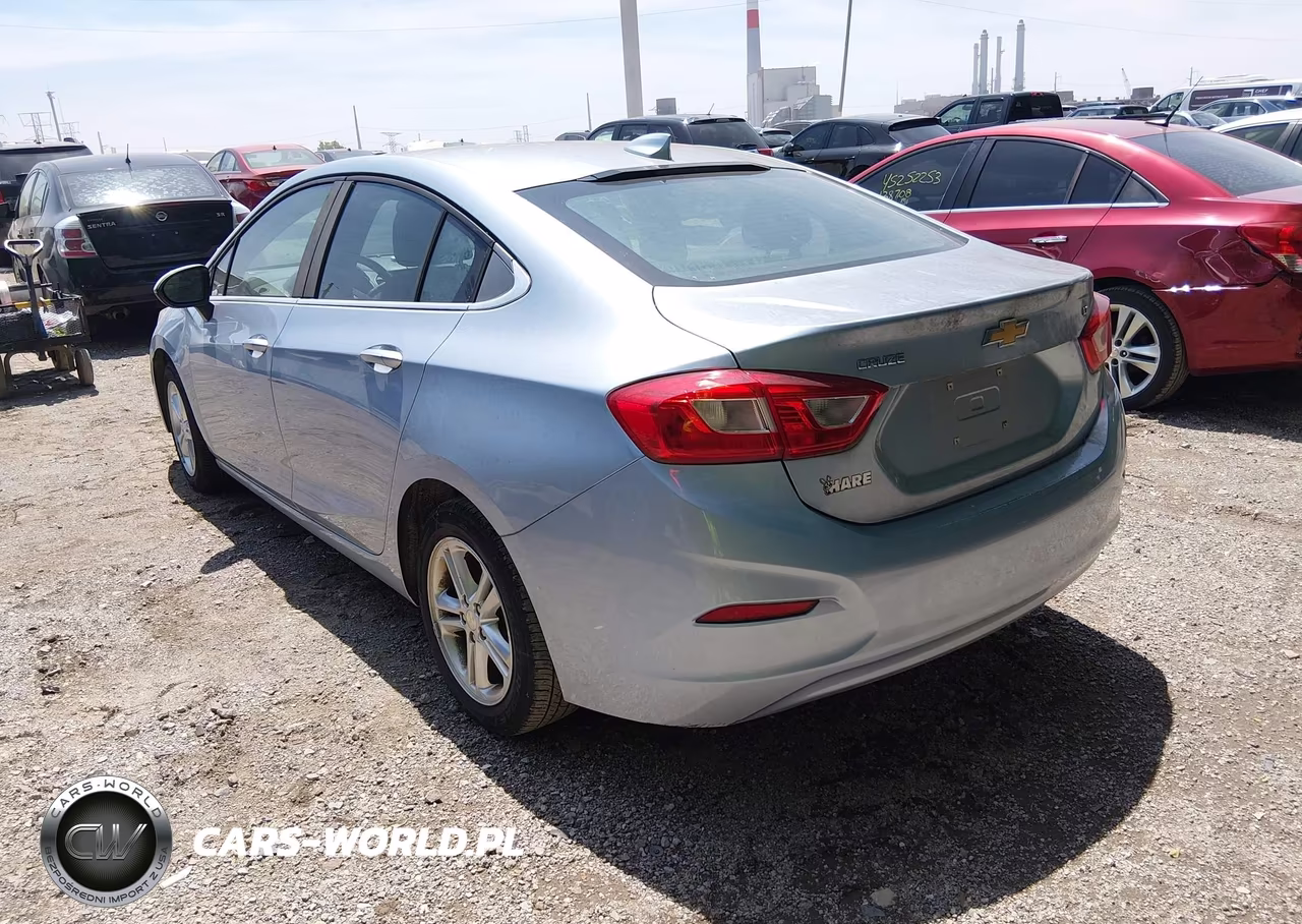 2017 Chevrolet Cruze Lt Auto VIN:1G1BE5SM8H7140395 - 3