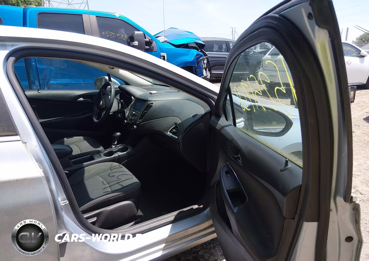 2017 Chevrolet Cruze Lt Auto VIN:1G1BE5SM8H7140395 - 5