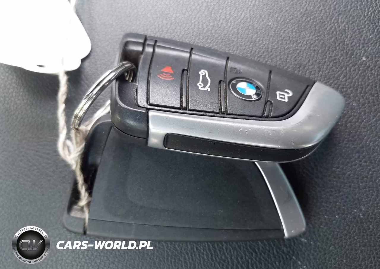 2019 BMW X3 xDrive30I VIN:5UXTR9C56KLD98722 - 11