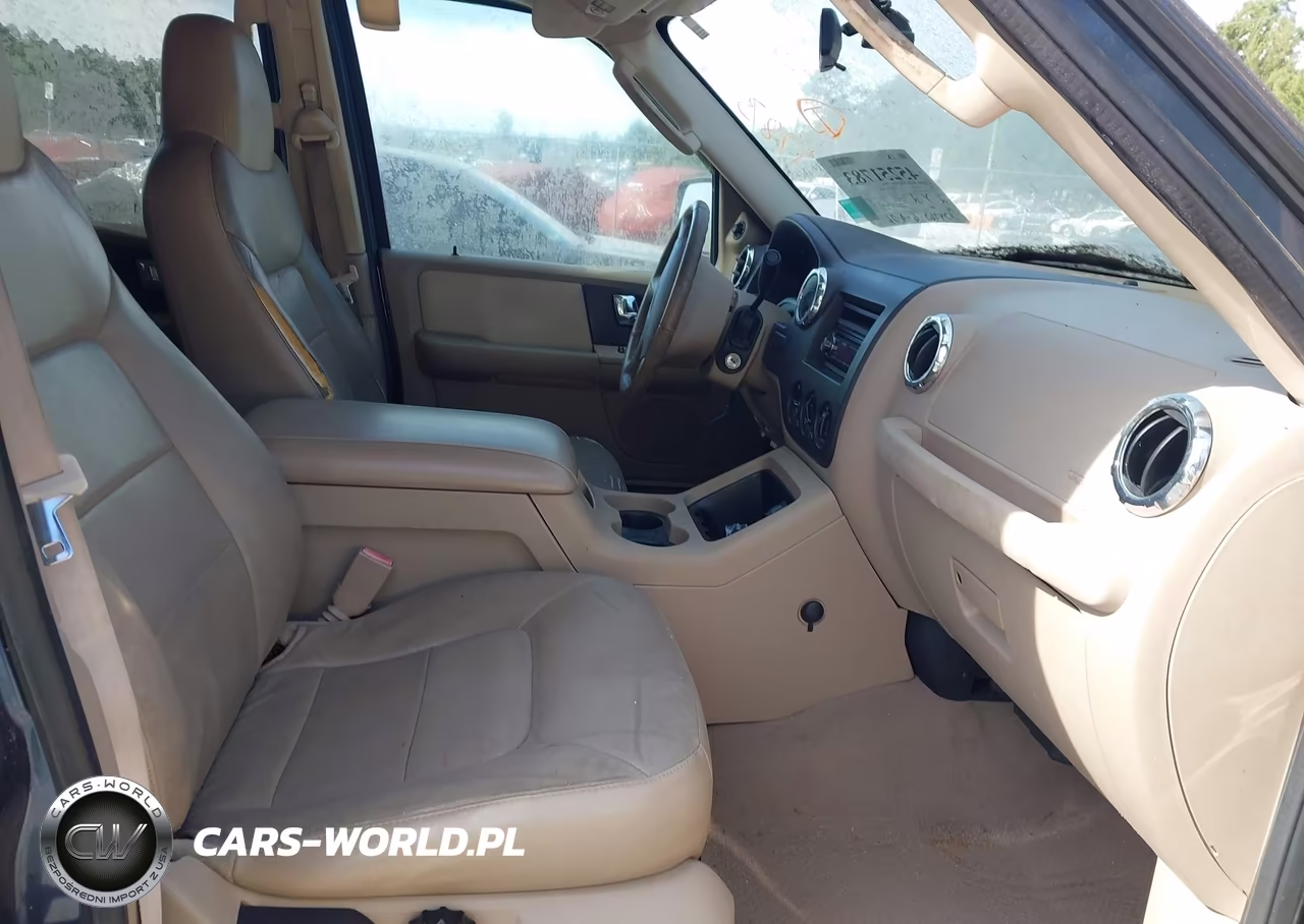 2005 Ford Expedition Xlt VIN:1FMPU155X5LA11991 - 5