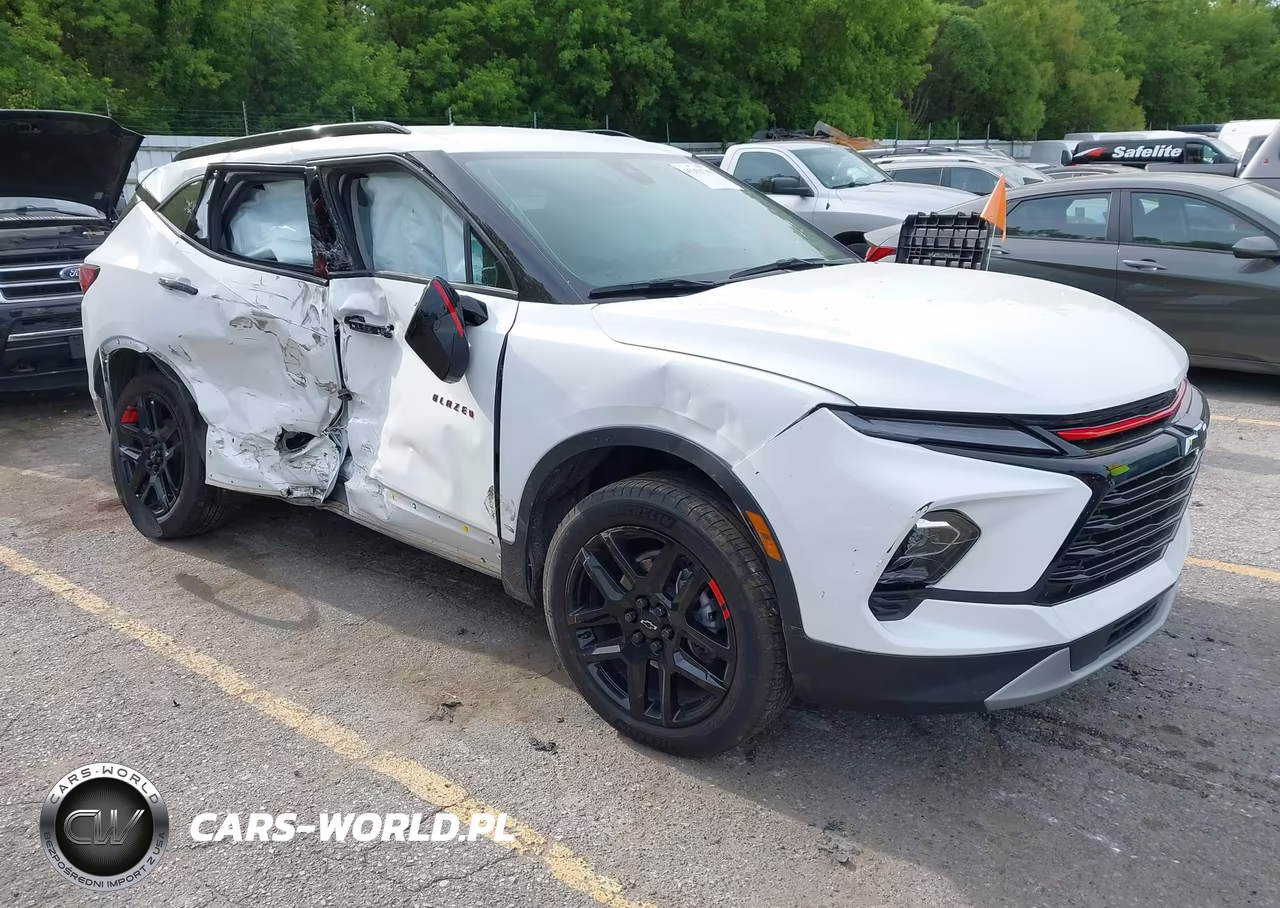 2023 Chevrolet Blazer Awd 2Lt – zdjęcie 1 z 16