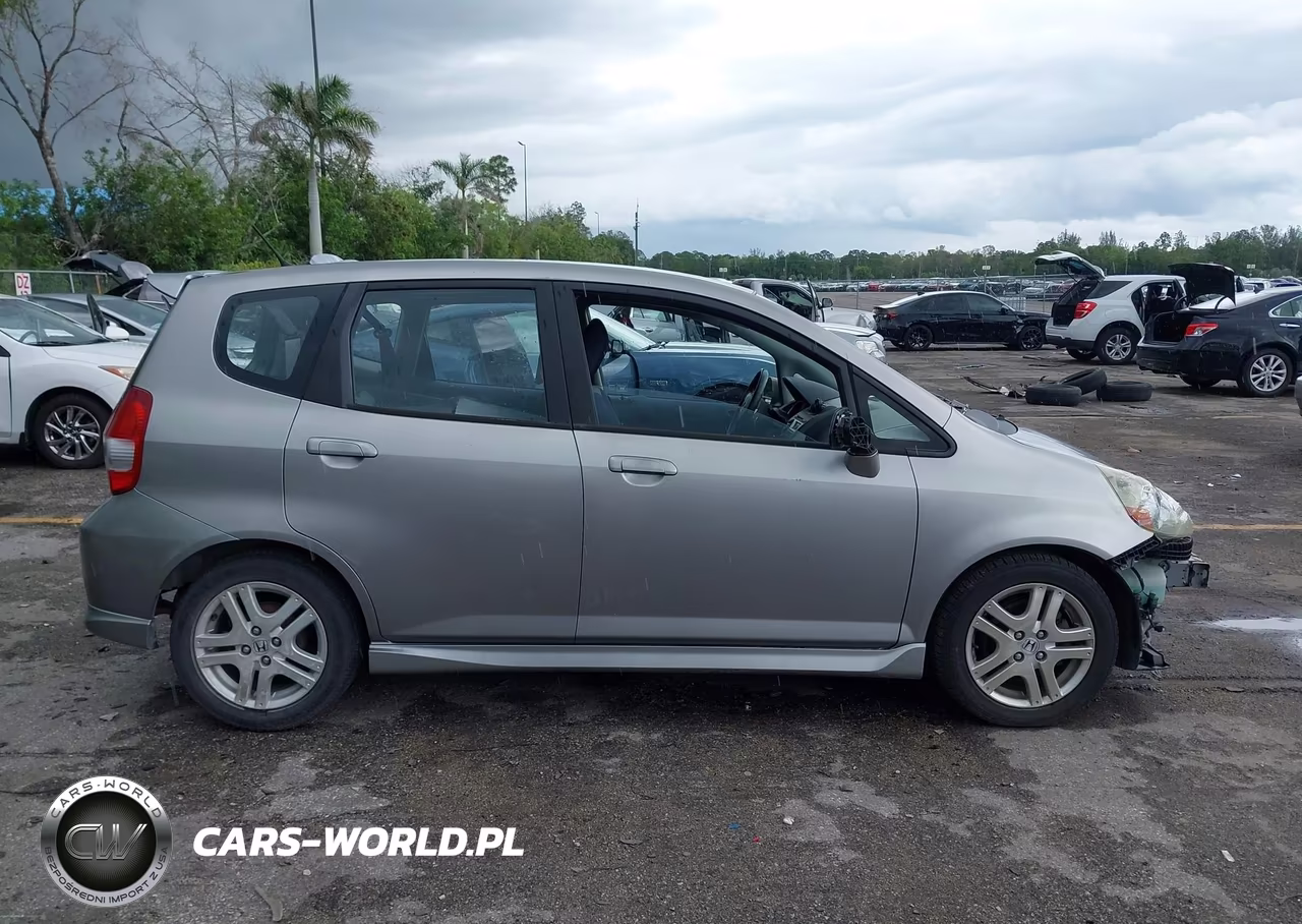 2007 Honda Fit Sport VIN:JHMGD38647S020732 - 14