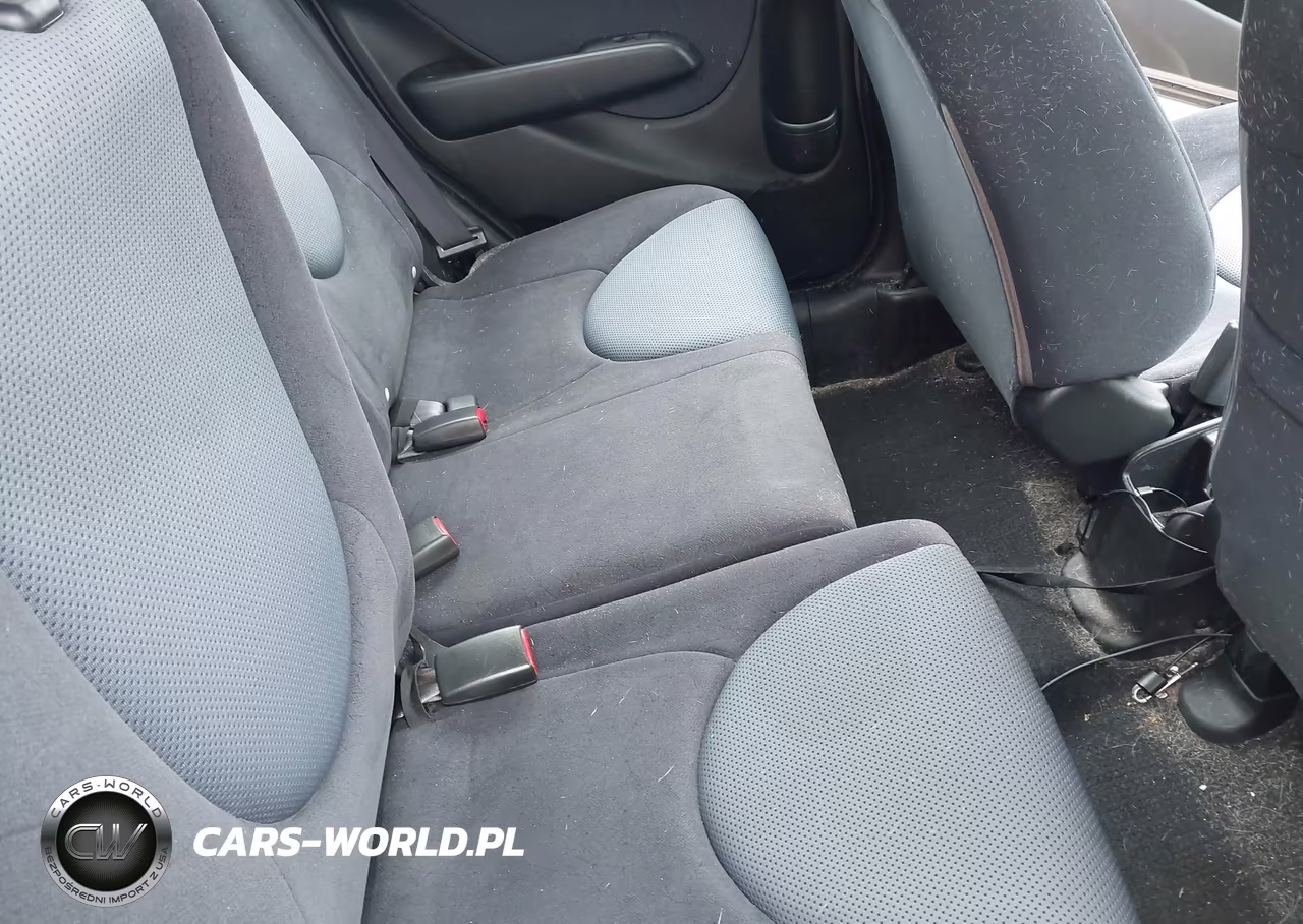 2007 Honda Fit Sport VIN:JHMGD38647S020732 - 8