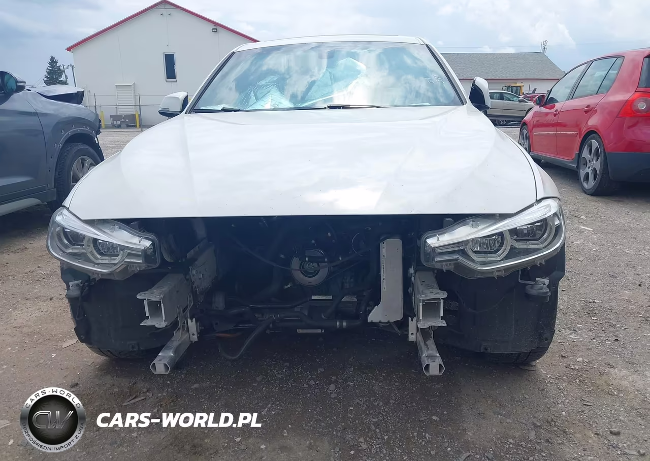 2018 BMW 330I xDrive VIN:WBA8D9C52JEM34845 - 12